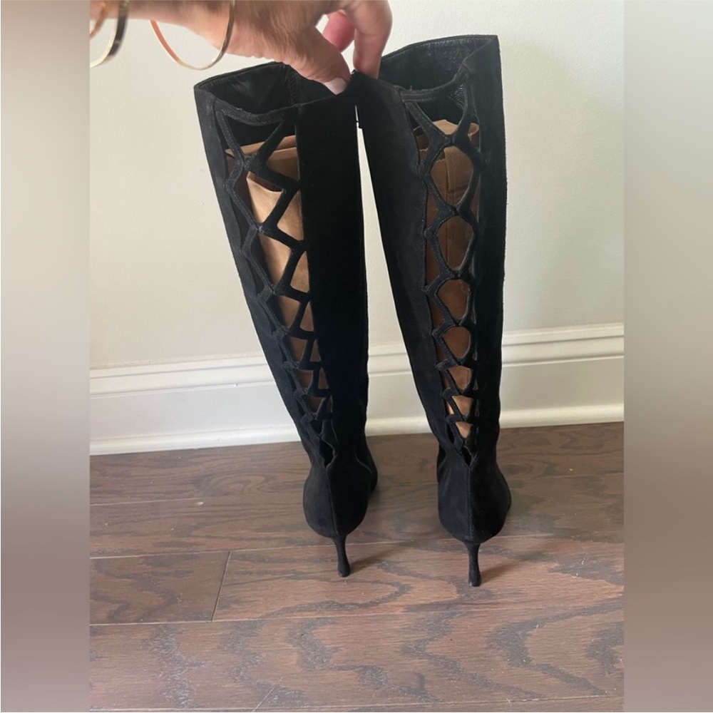 Manolo Blahnik Black Suede Knee High
Stiletto Boots Size EU 38 US 8 - Picture 6 of 16